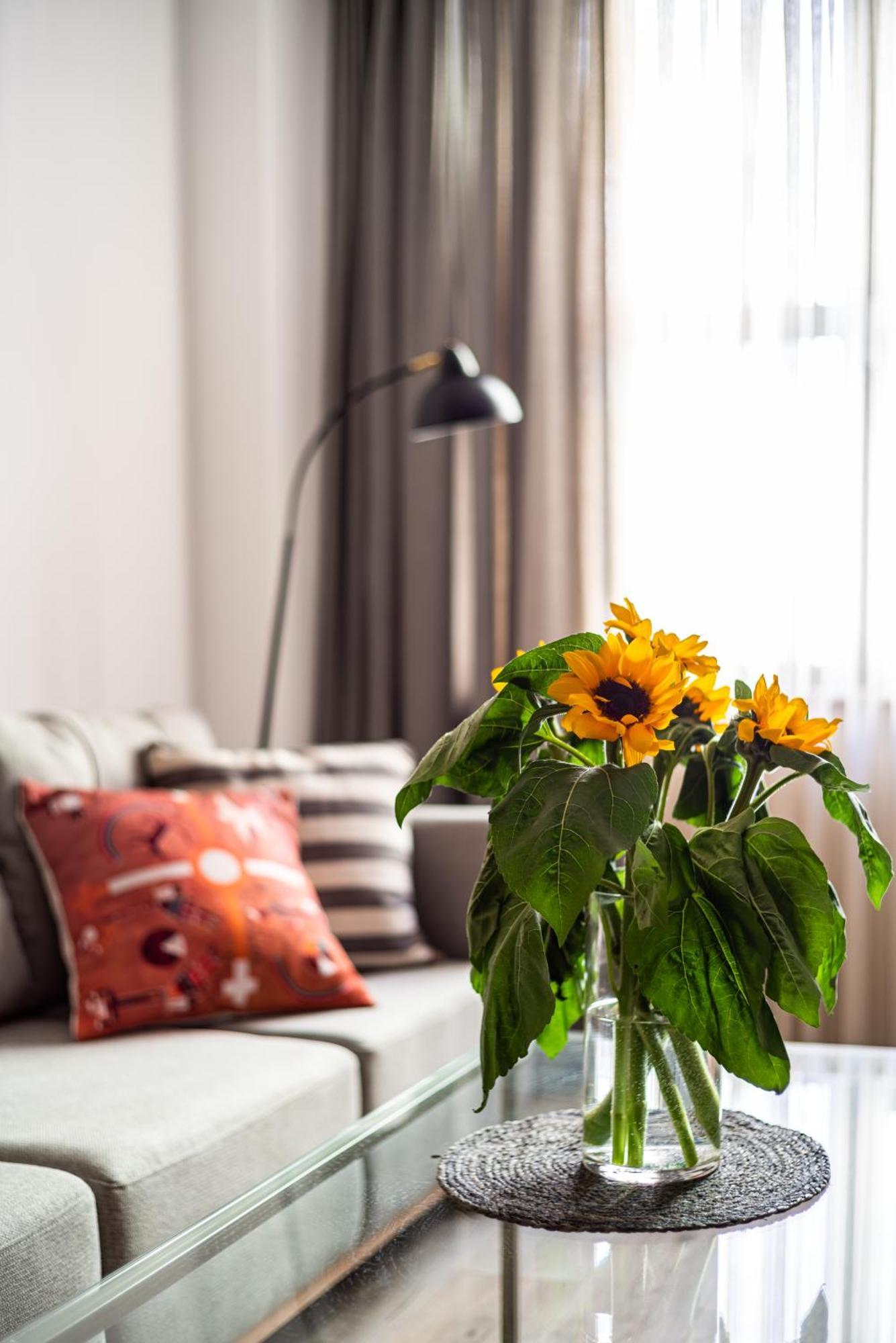 יירבאן Thames Apartment By Downtown Inn, City Center מראה חיצוני תמונה