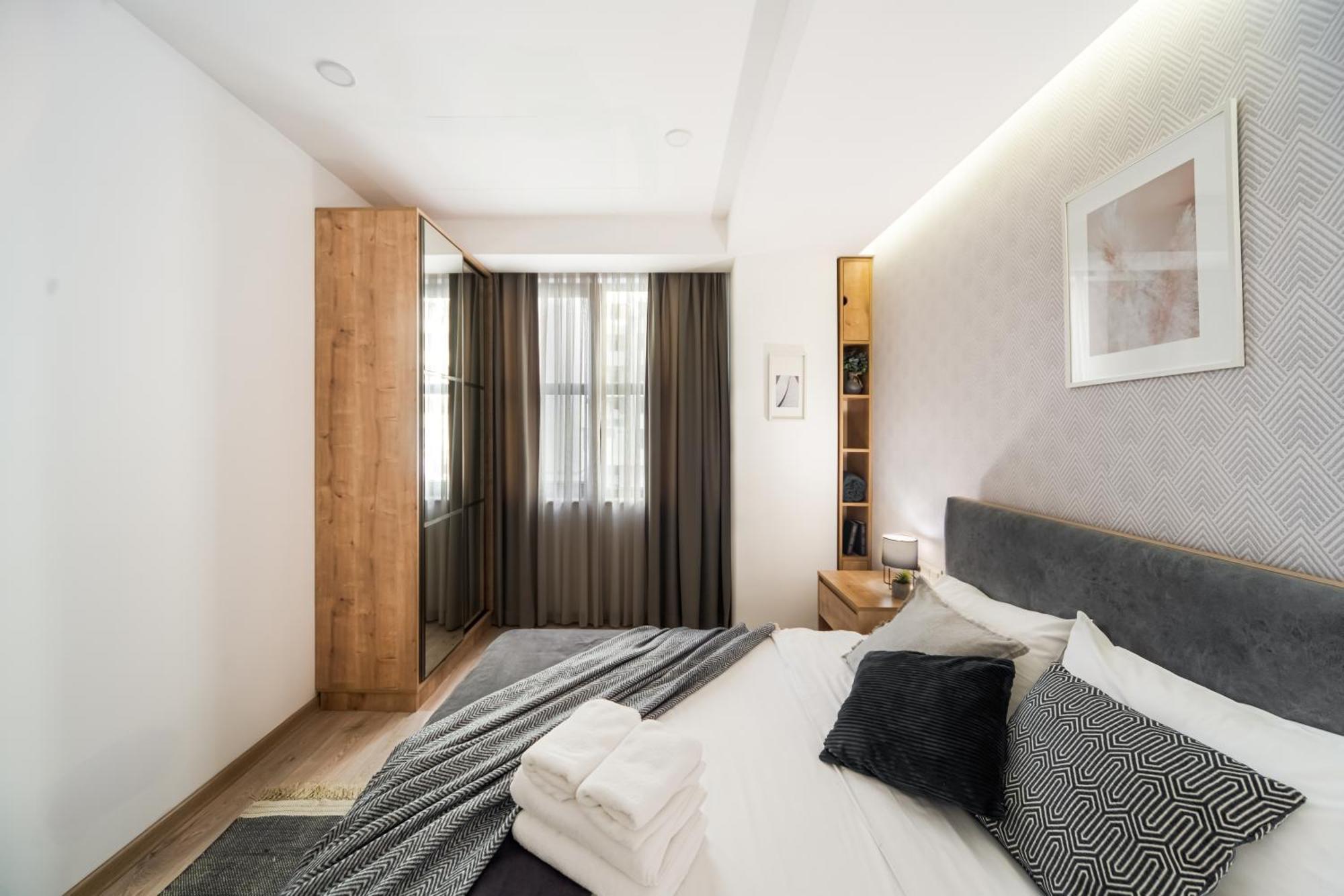 יירבאן Thames Apartment By Downtown Inn, City Center מראה חיצוני תמונה