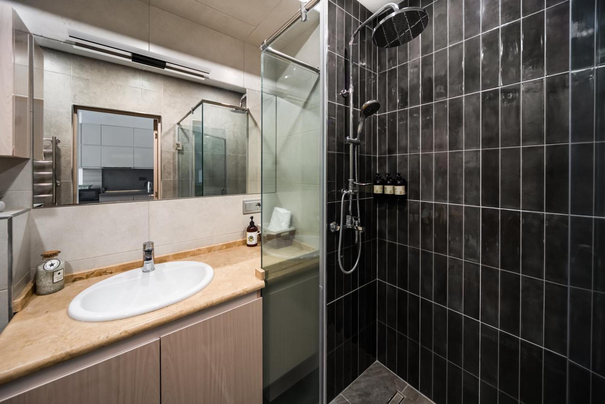 יירבאן Thames Apartment By Downtown Inn, City Center מראה חיצוני תמונה